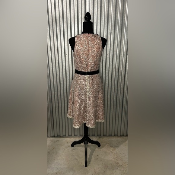 Women’s Adrianna Papell Lovely Floral Pink White Jeweled Nylon Polyester Size 6 - Picture 2 of 6